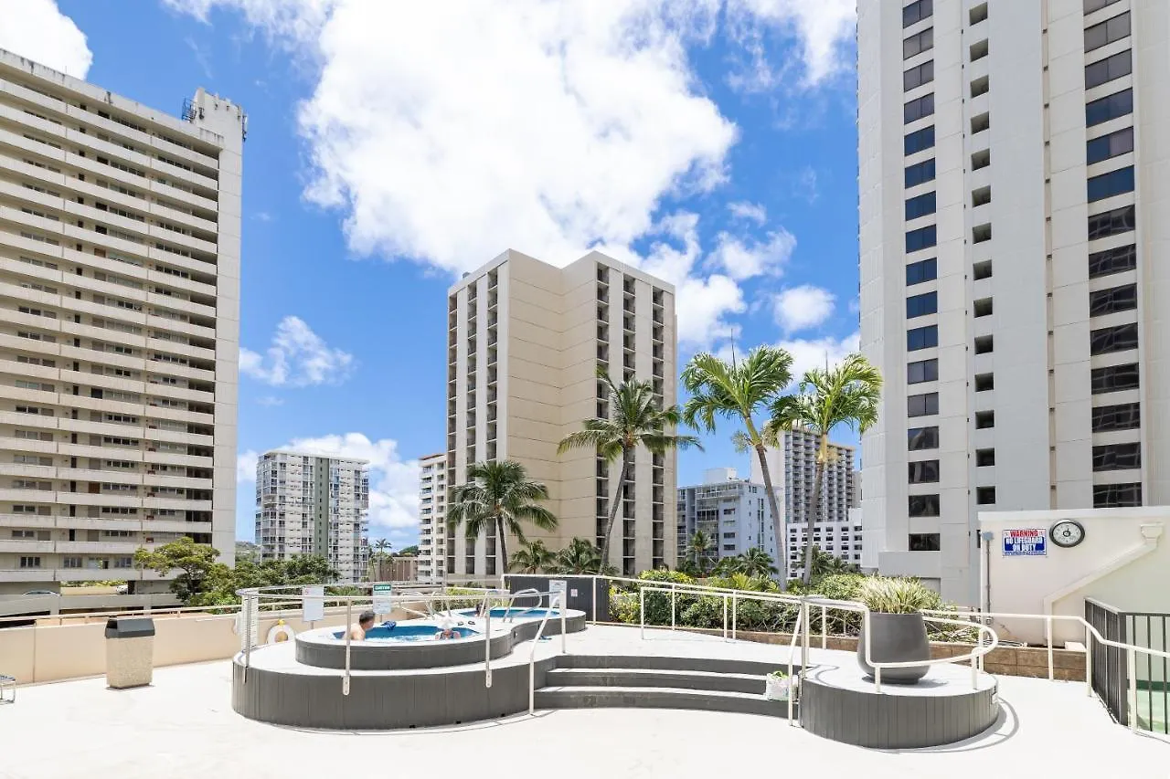 דירה הונולולו Mountain View Condo Near Beach With Free Parking!